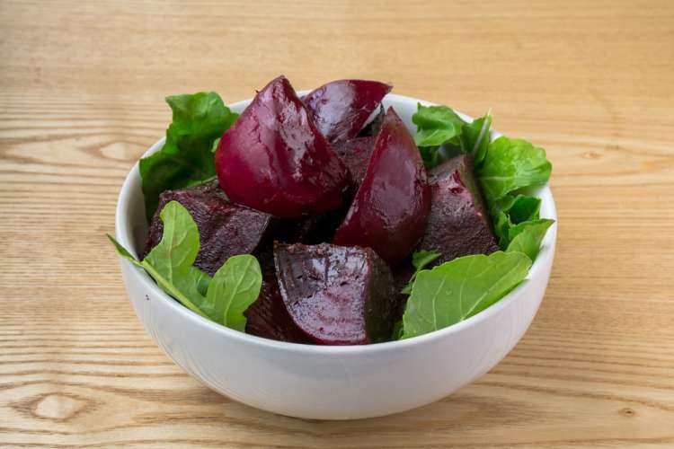 Вкусный и полезный свекольный салат на Песах